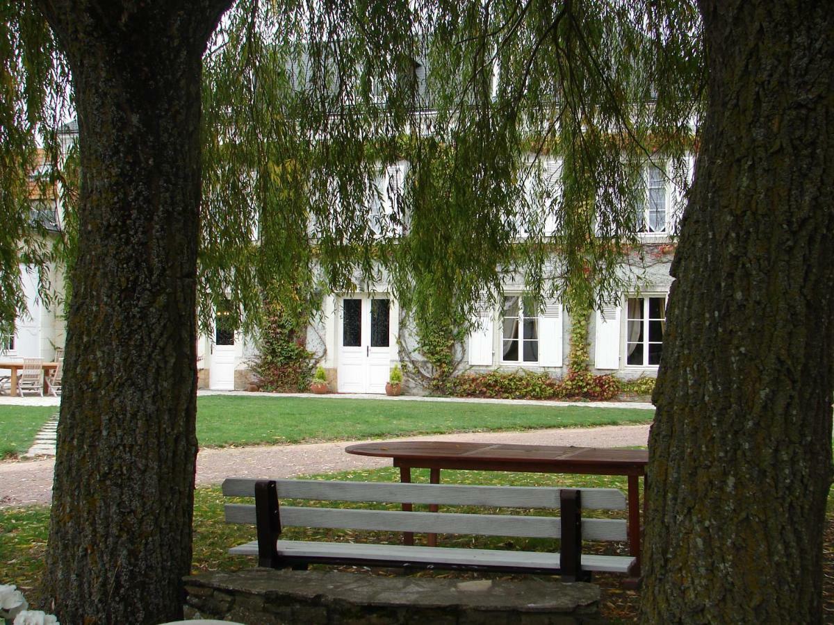 Bed and Breakfast Le Domaine Des Bois Mauzé-Thouarsais Exterior foto