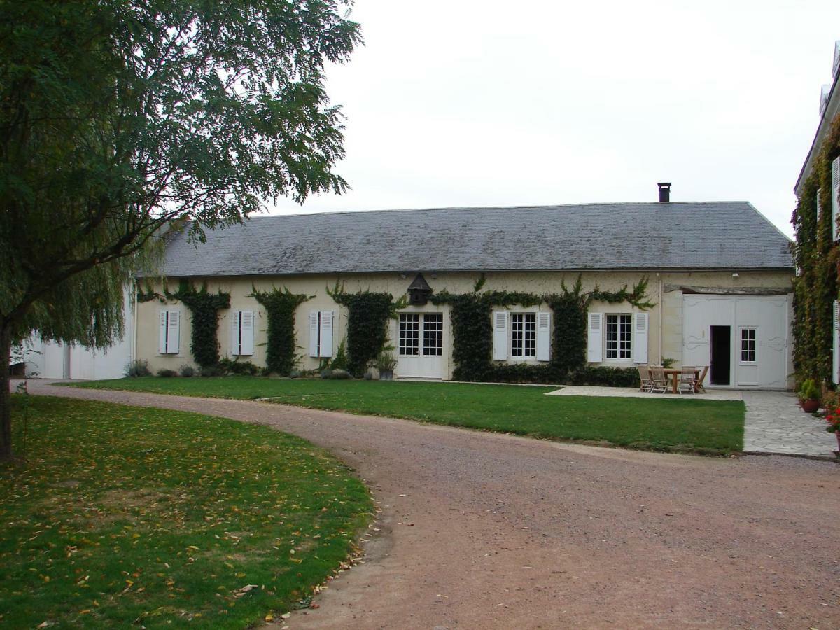 Bed and Breakfast Le Domaine Des Bois Mauzé-Thouarsais Exterior foto